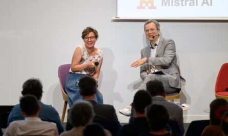 Conférence NEOMA x Mistral AI sur IA et enseignement supérieur